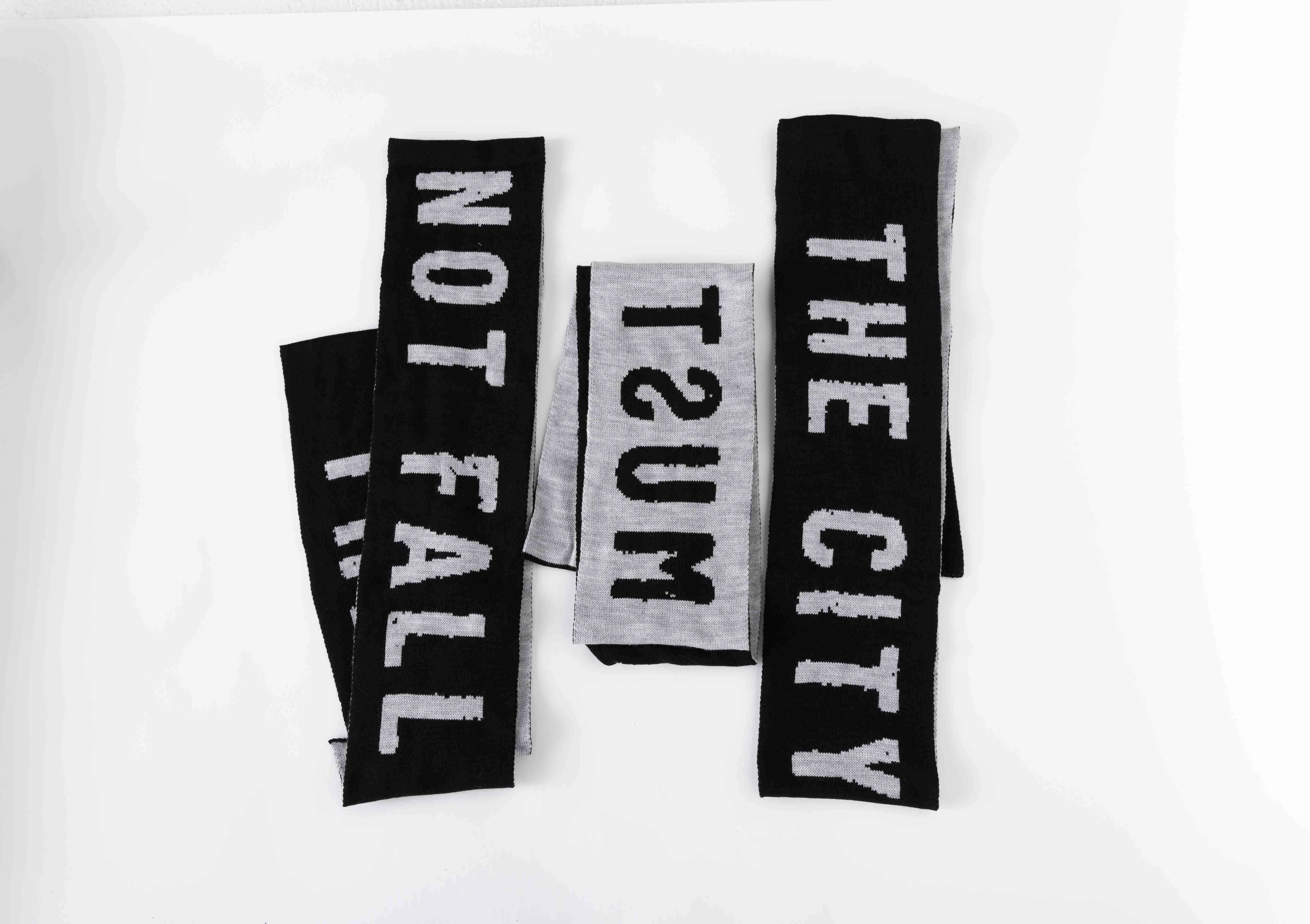 Frostpunk 2 Claim Scarf - Image 3