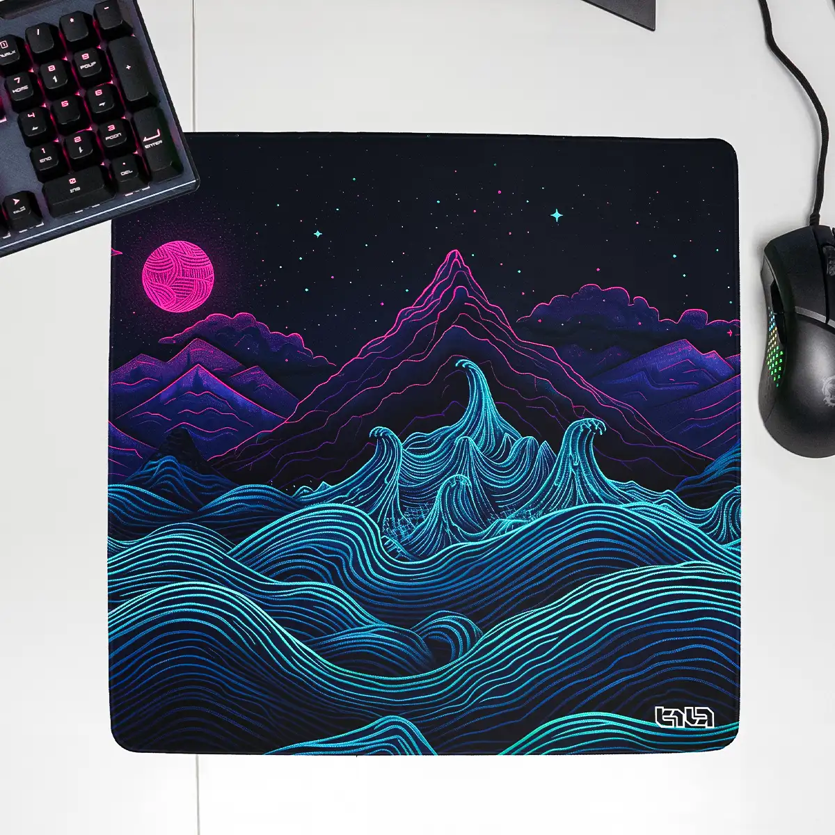 Podkładka pod Mysz Retrowave Mountains - Image 21