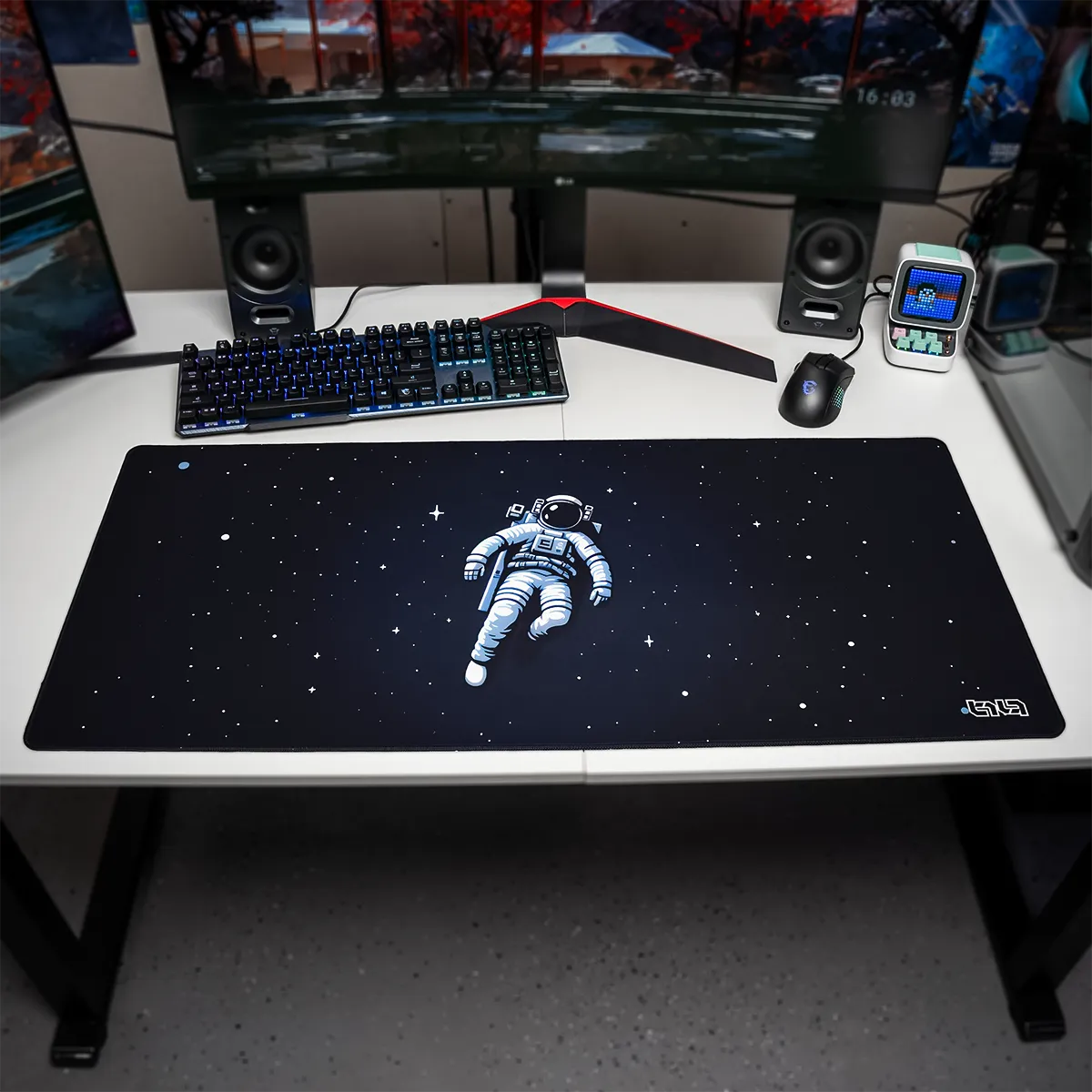 Podkładka pod Mysz Zagubiony Astronauta - Image 10